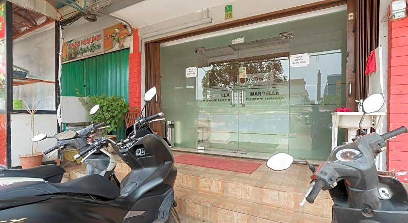 RedDoorz near Plaza Botania 1 Batam