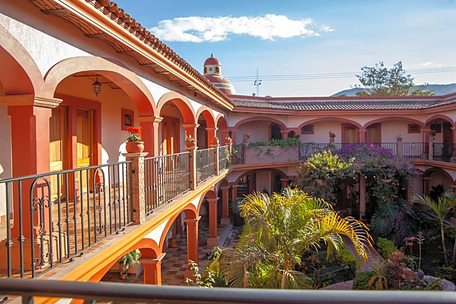 Encanto de la Sierra Hotel