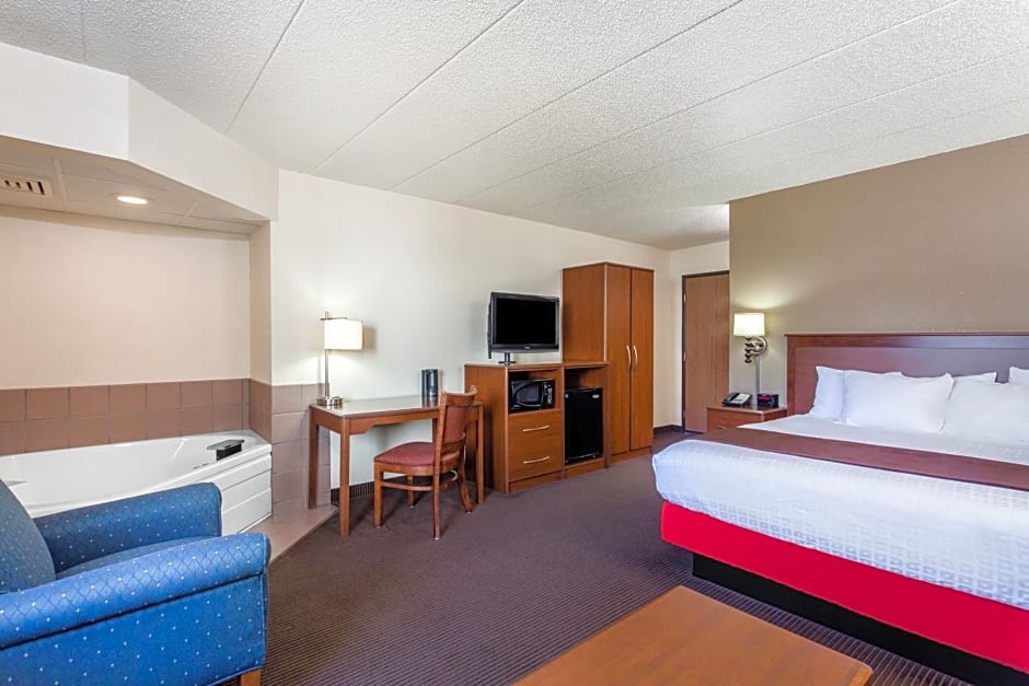 AmericInn by Wyndham Monroe