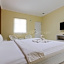 Hotel 78 Parapat Mitra RedDoorz