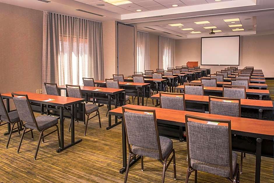 Courtyard by Marriott Fredericksburg Historic District