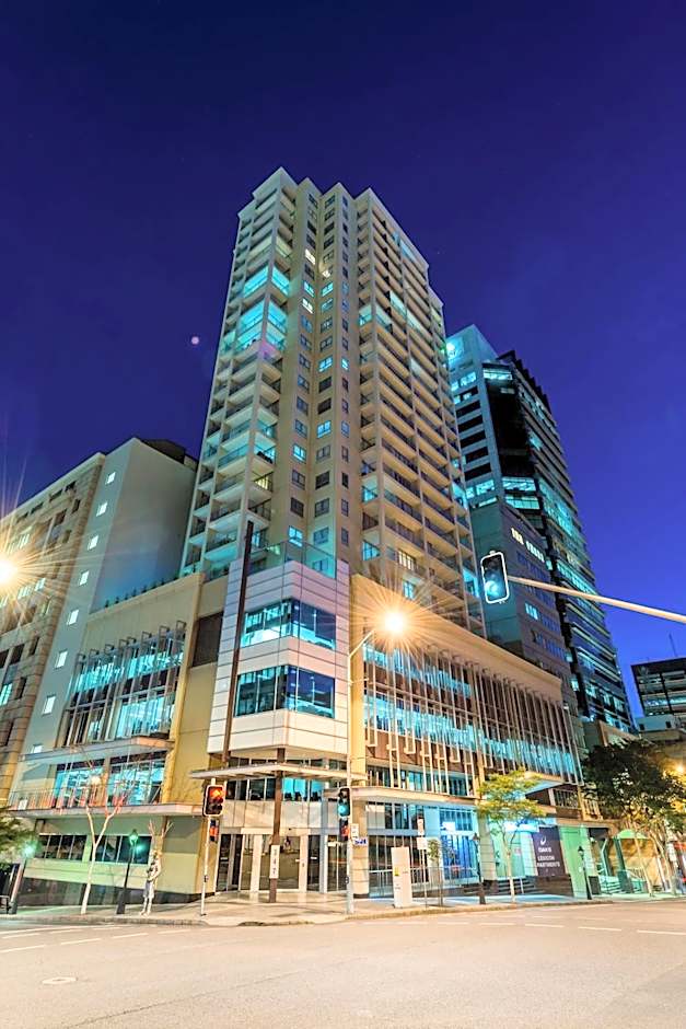 Oaks Brisbane Lexicon Suites