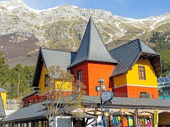 La Villetta Food & Drink Rooms for Rent - No Reception -