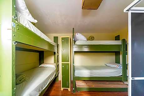 Hostel Multiverso