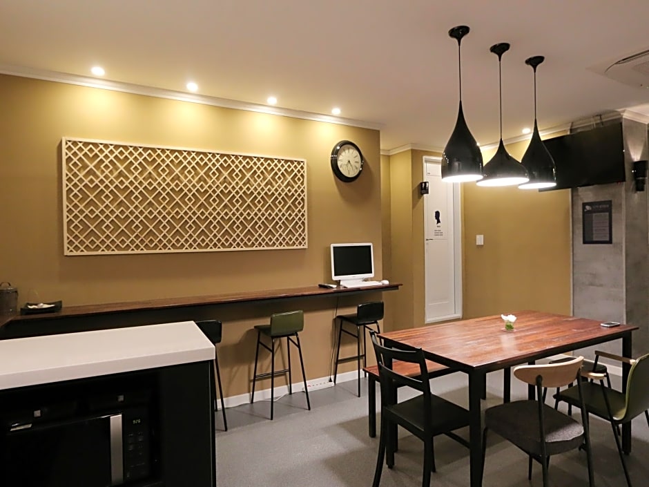 Blueboat Hostel Gyeongju