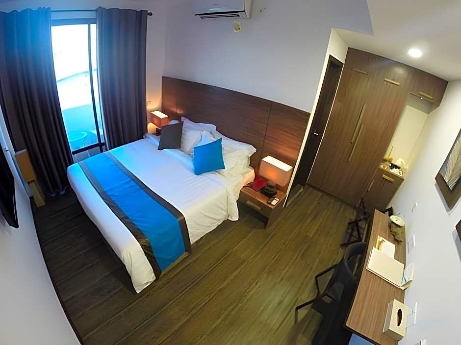 Aquzz Hotel & Spa Maafushi Maldives