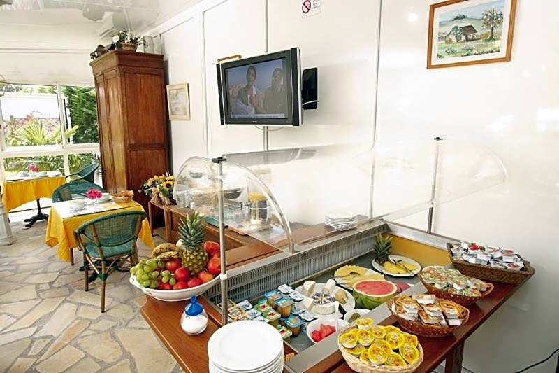 Logis Hotel l'Esterella