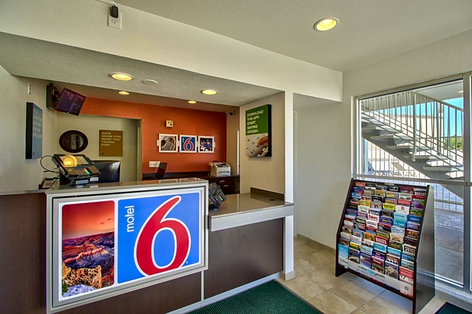 Motel 6-Youngtown, AZ - Phoenix - Sun City