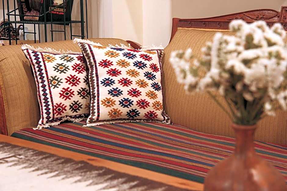 Silk Road Hotel