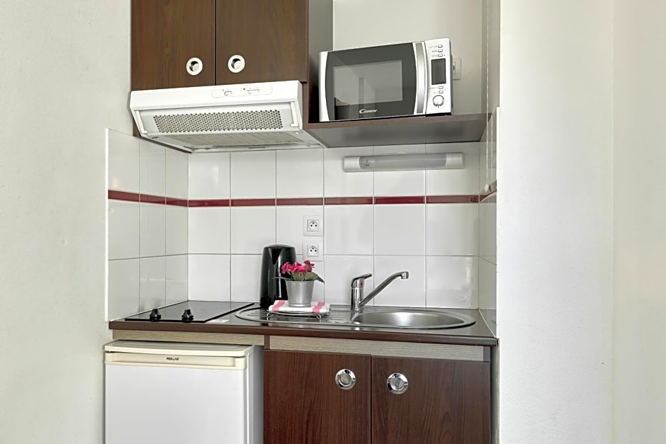 Comfort Aparthotel Versailles, St Cyr l'Ecole