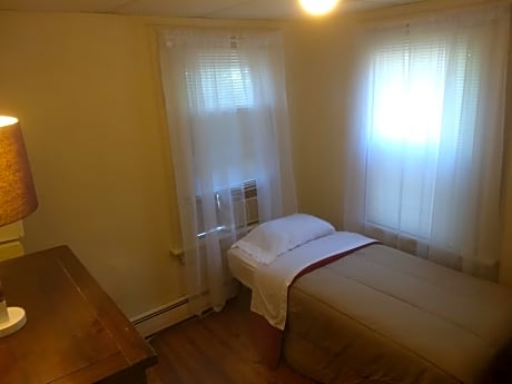 Budget Twin Room