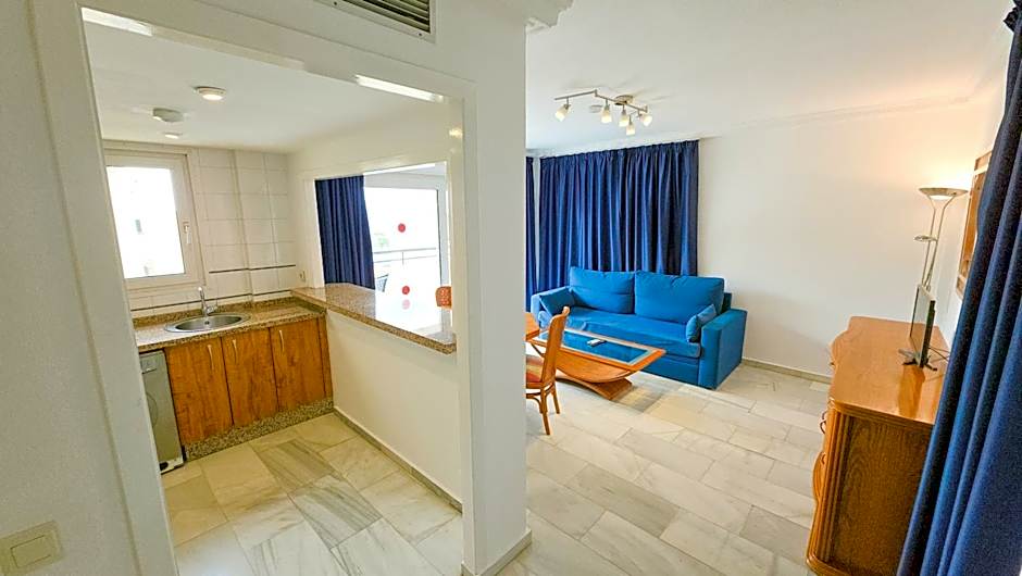 Casinomar Apartments Pool, Garden & Private Terrace