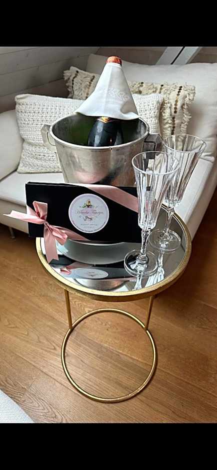 Maison Amodio Boutique B&B with Sunny terrace in Quiet neighborhood