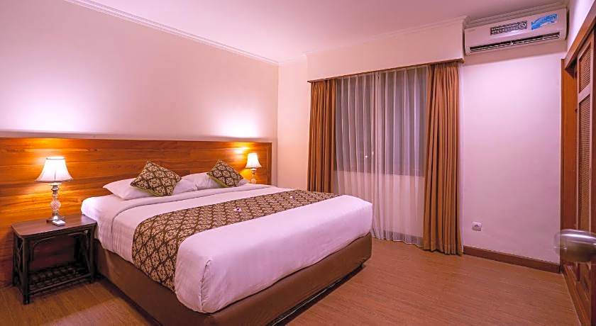 Plagoo Holiday Hotel