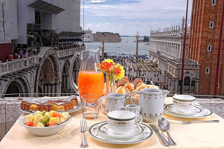 Canaletto Luxury Suites - San Marco Luxury