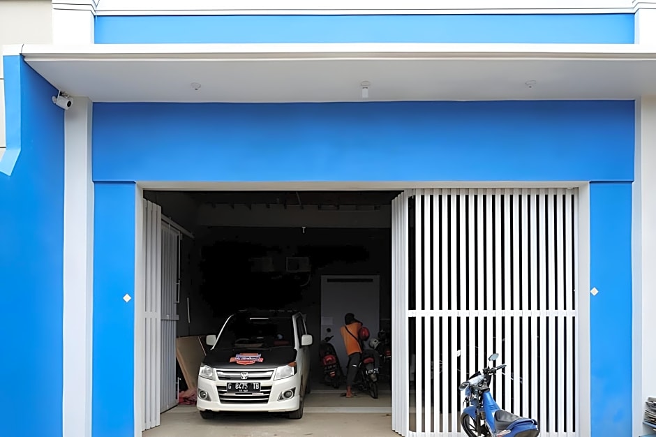 RedDoorz near Pasar Batang