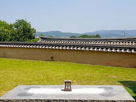 Junior Suite with Garden View