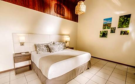 King Room with Mountain View