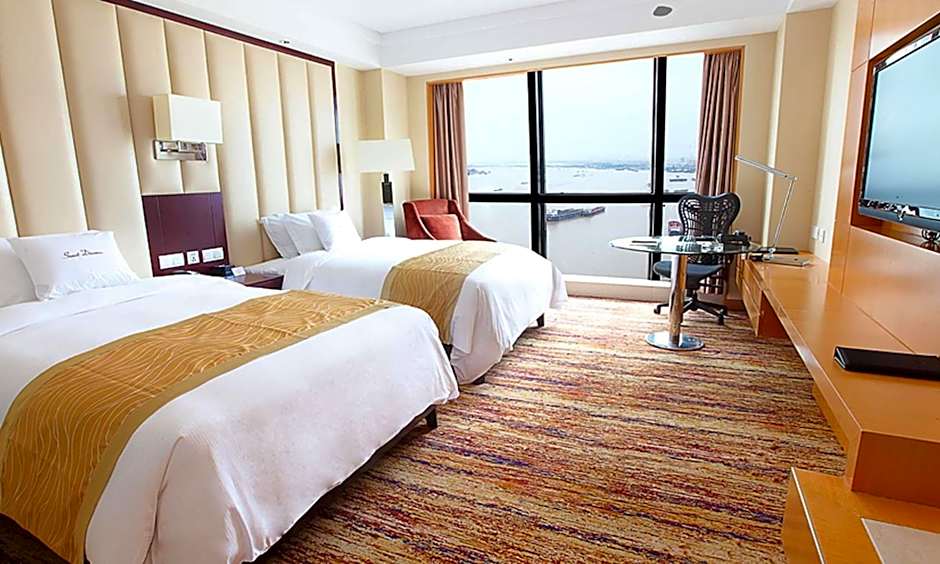 Photo 1 of 2 of Deluxe 2 Beds, River View