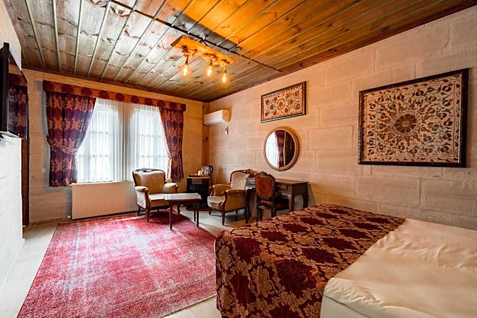 Amber Cave Suites
