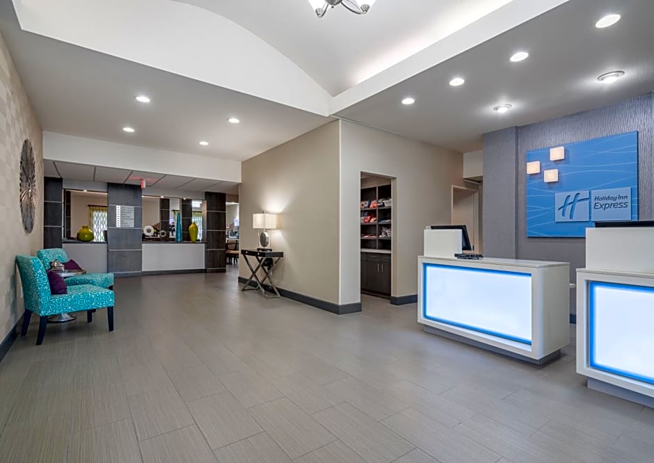 Holiday Inn Express Hotel & Suites Ames, an IHG Hotel