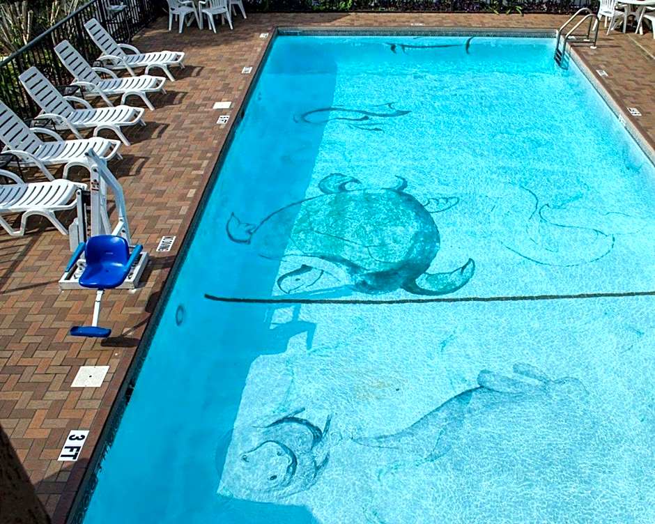 Quality Inn near Manatee Springs State Park