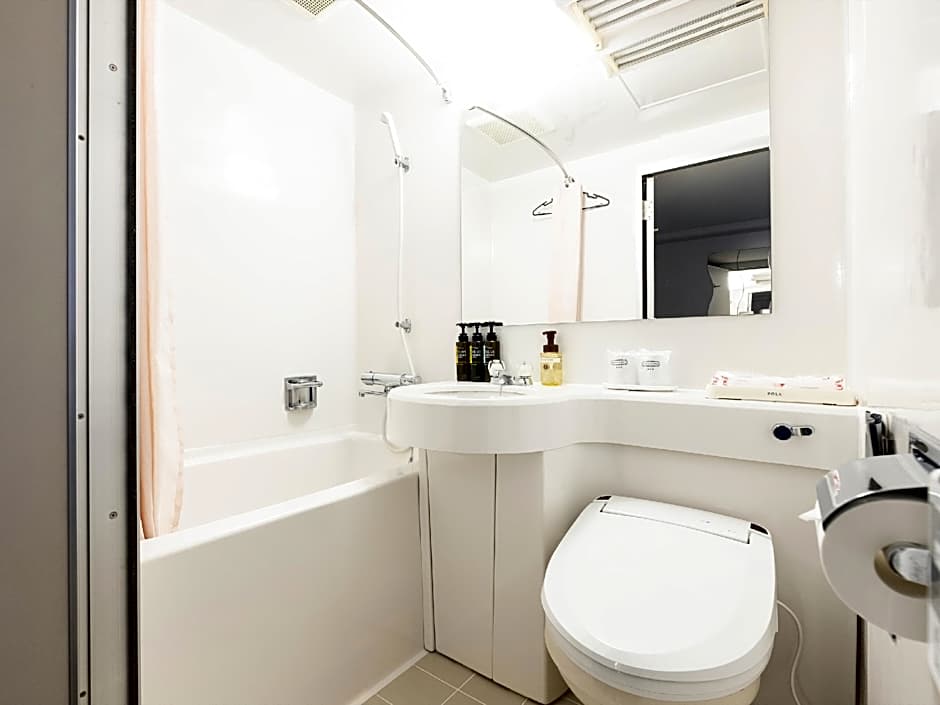 KOKO STAY Shimonoseki - formerly Hotel Wing International Shimonoseki