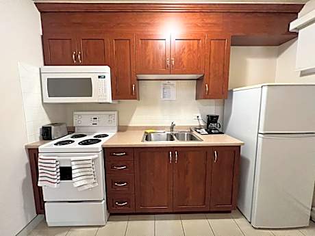 Suite with Two Double Beds and Kitchenette