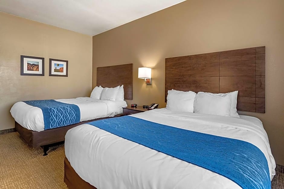 Comfort Inn And Suites Waterloo