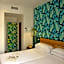 Chic & Basic Lemon Boutique Hotel