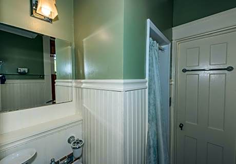 Queen Suite