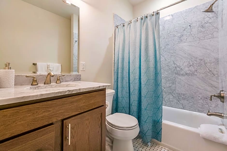 1 and 2 BR Private Condos Steps Away From French Quarter
