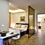 Kete Deluxe Rooms