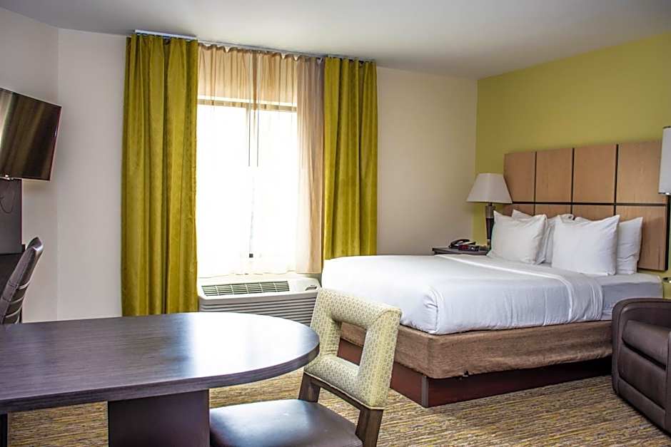 Candlewood Suites Overland Park By IHG