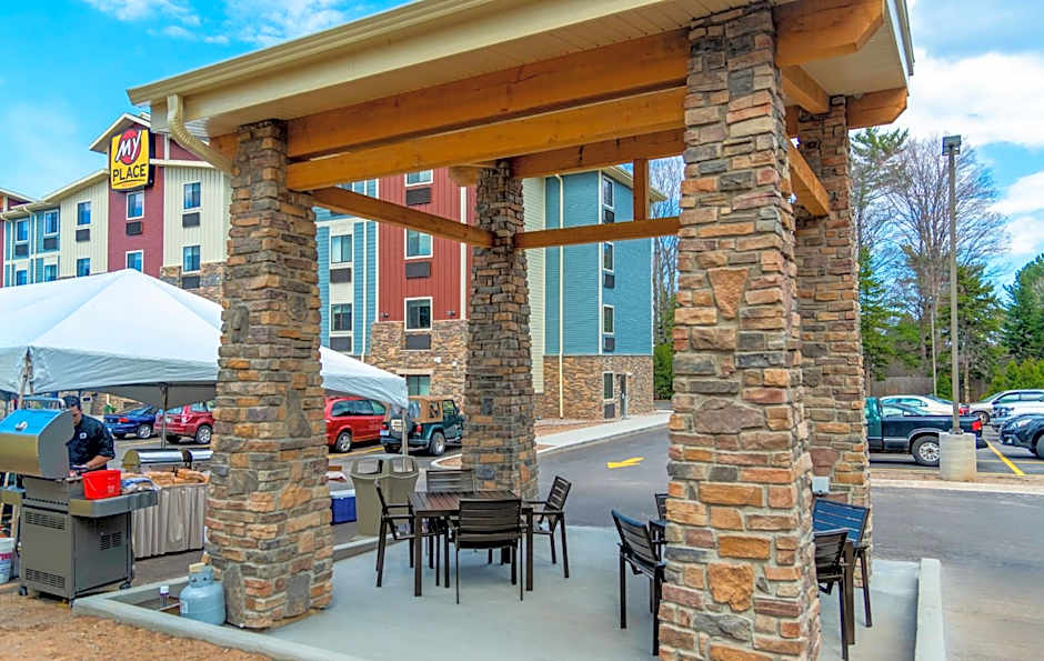 My Place Hotel-Marquette, MI