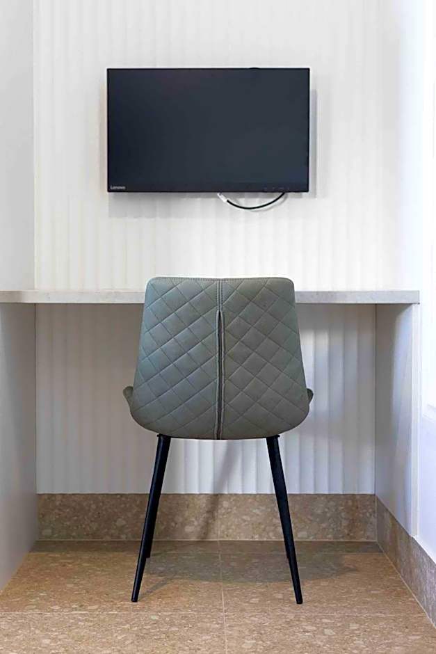 Moonlight Bay Suites