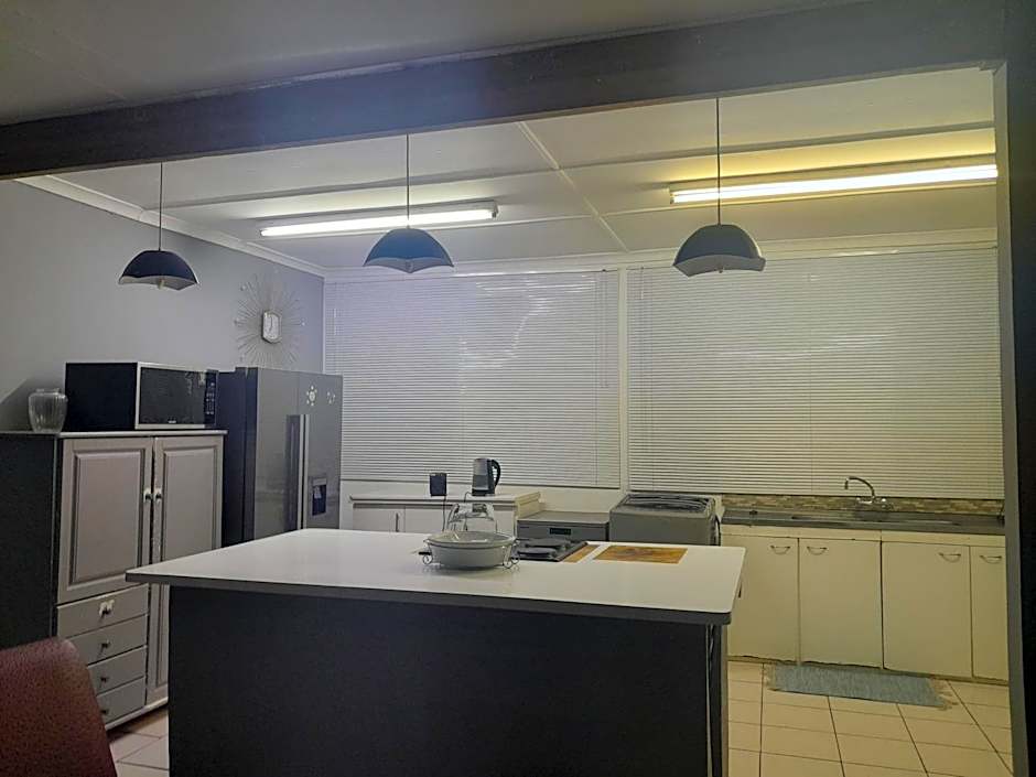 Alexander Guest house