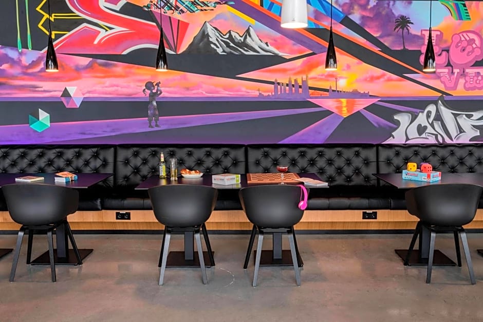 Moxy by Marriott Frankfurt Airport