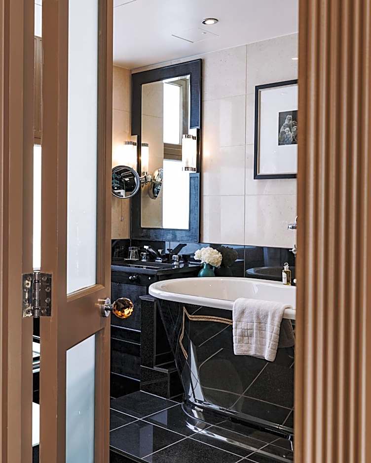 St James Hotel & Club Mayfair