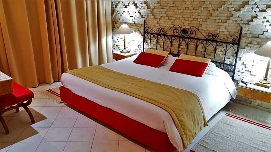 Ras El Ain Hotel