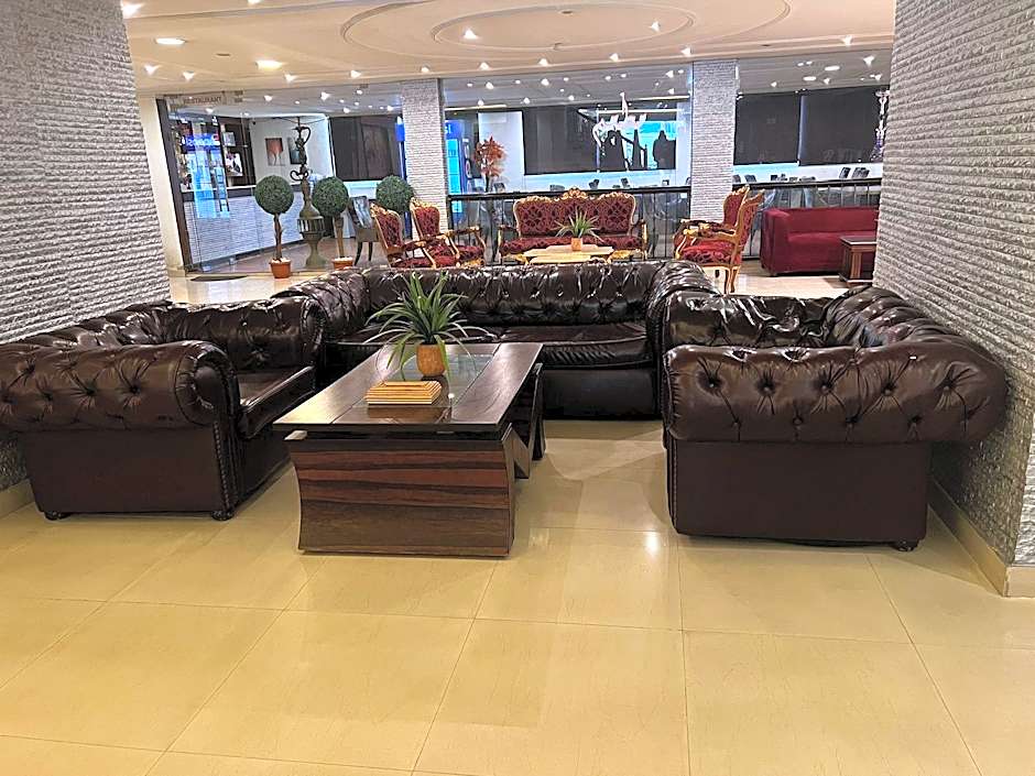 Grand Suites Hotel