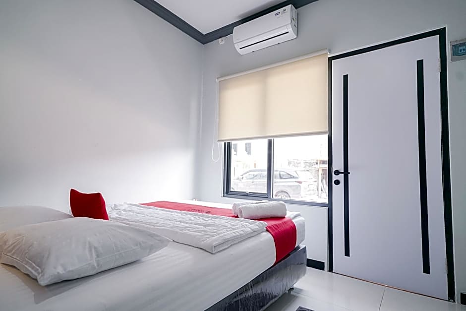 RedDoorz Plus Syariah @ Jalan Endro Suratmin Lampung