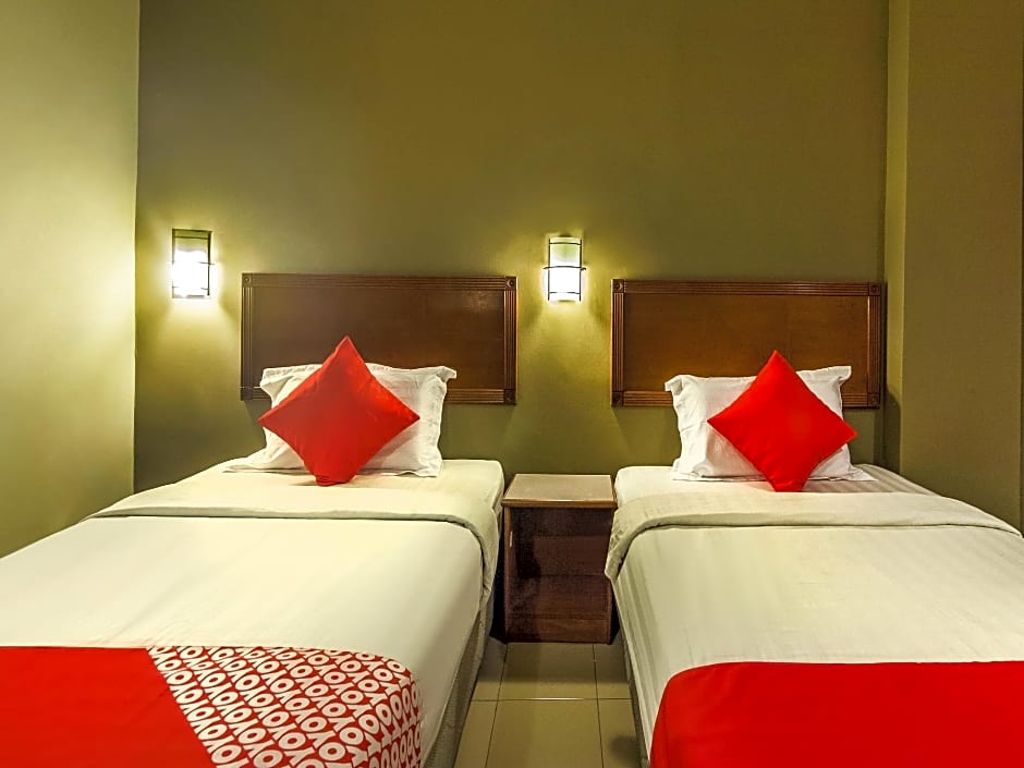 Super OYO 828 Comfort Hotel Shah Alam