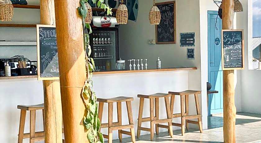 Seaesta Komodo Hostel & Hotel