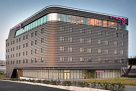 Moxy by Marriott Cologne Bonn Airport