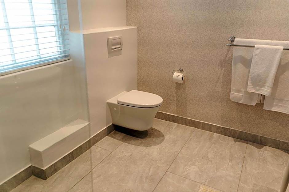 Les Chambres Guest House