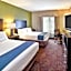 Holiday Inn Express Hotel & Suites Woodhaven By IHG