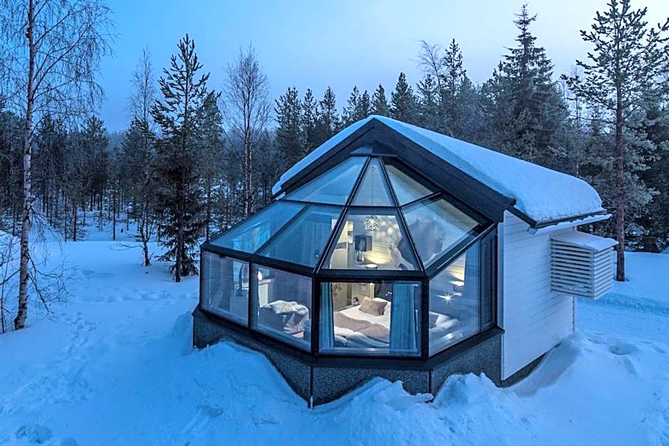 Santa's Igloos Arctic Circle