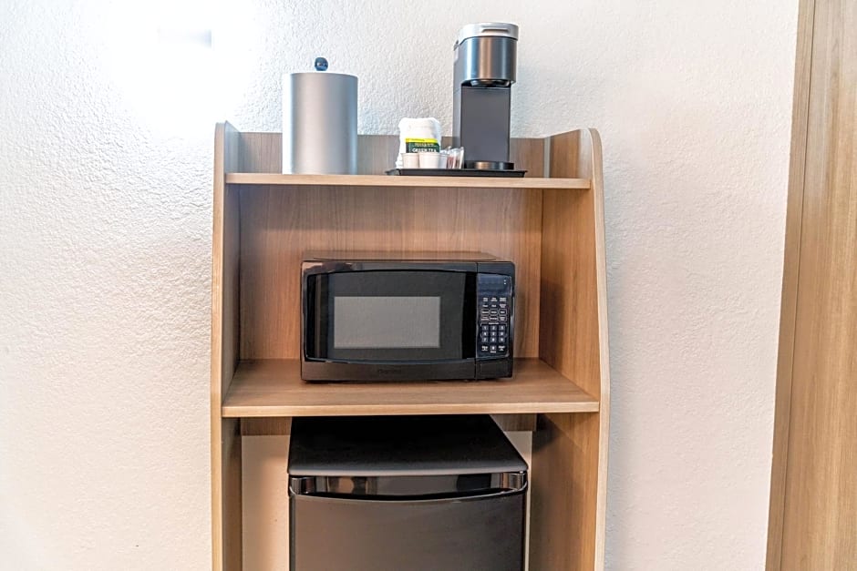 Holiday Inn Express & Suites Phoenix - Mesa West by IHG