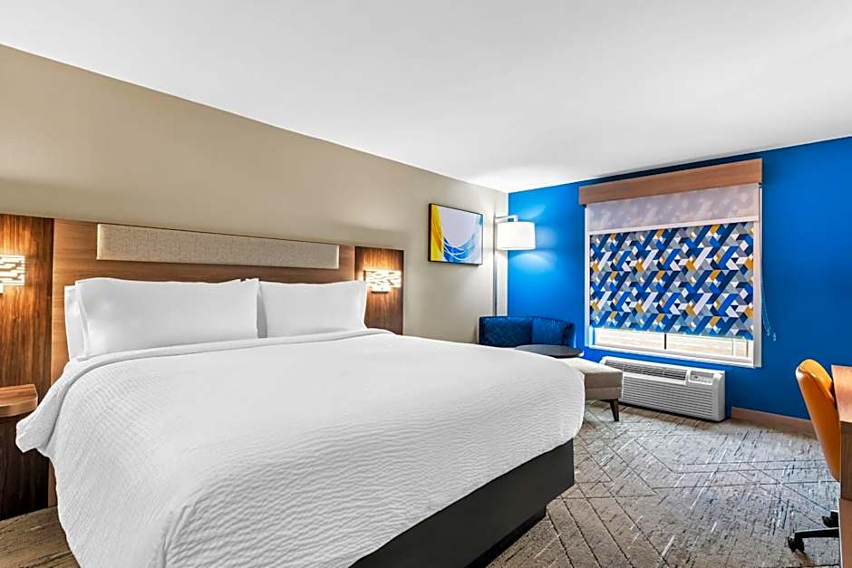 Holiday Inn Express and Suites Hotel - Pauls Valley By IHG